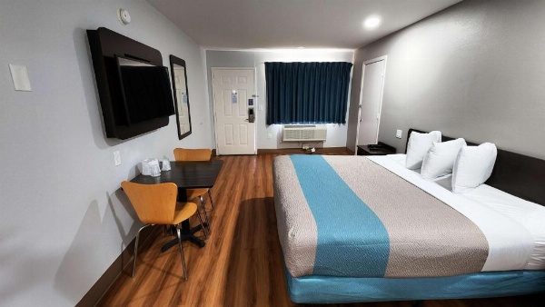 Motel 6-Webster, TX - Houston - Nasa Lake image 15